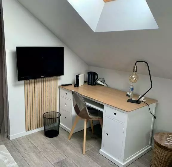 ペンション Domaine De La Jarrige