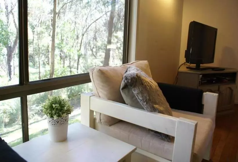 Majatalo Twin Falls Bush Cottages