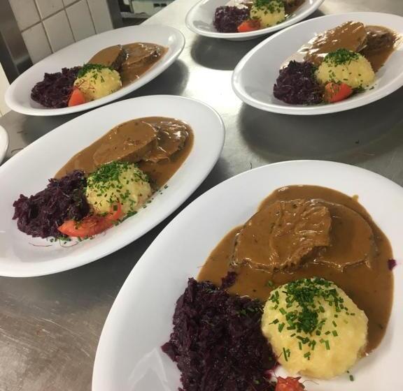 Пансион Und Restaurant Post Prienbach