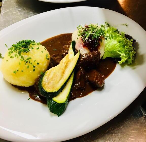 Пансион Und Restaurant Post Prienbach