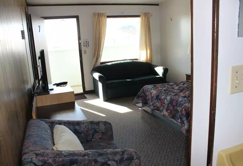 Raval Paradise Motel And Rv Park