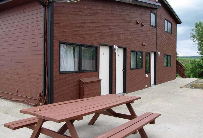 הוסטל Bear Country Inn And Suites