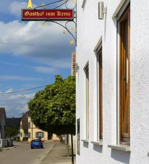 Retkeilymaja Gasthof Zum Kreuz