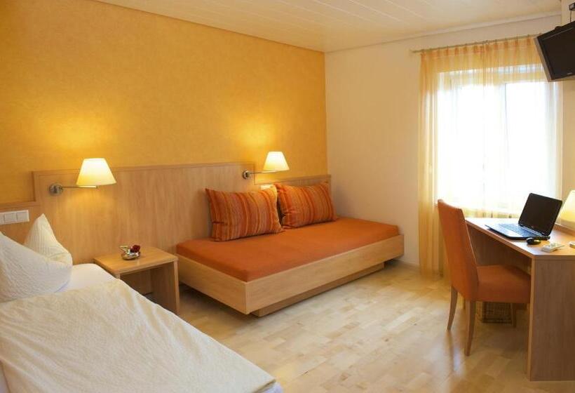 הוסטל Gasthof Zum Kreuz