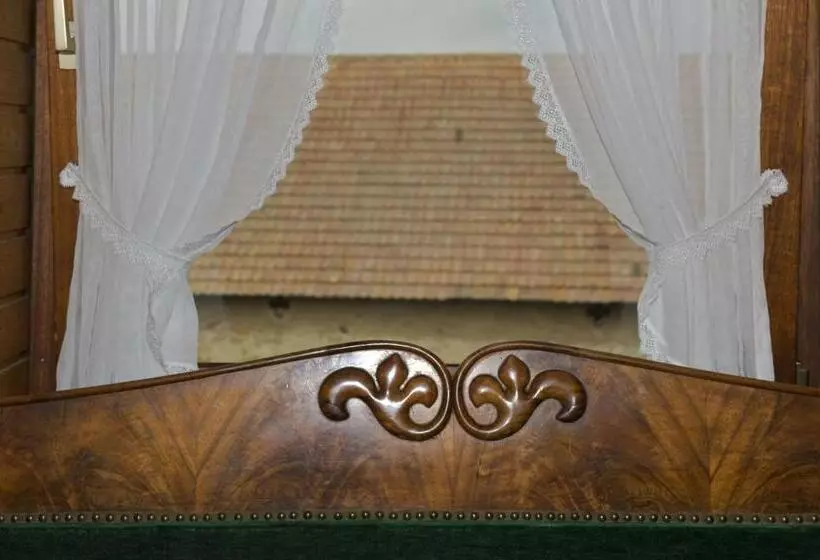 Retkeilymaja Gasthof Zum Kreuz