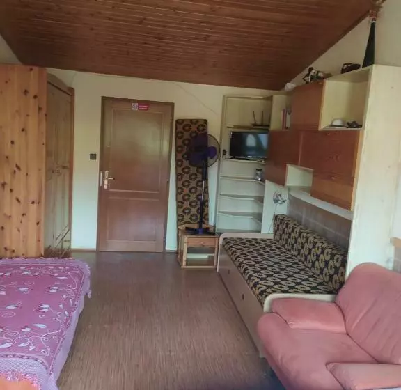 هاستل Penzion Slunce Nad Vinným Sklepem