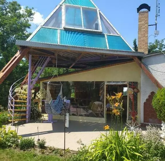 هاستل Penzion Slunce Nad Vinným Sklepem