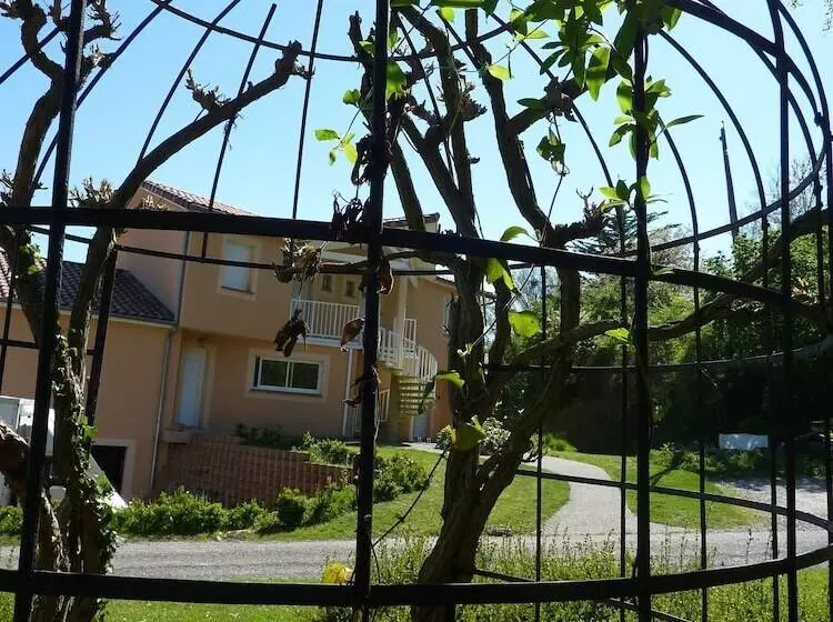 Aamiaismajoitus (B&B) Aux 4 Saisons