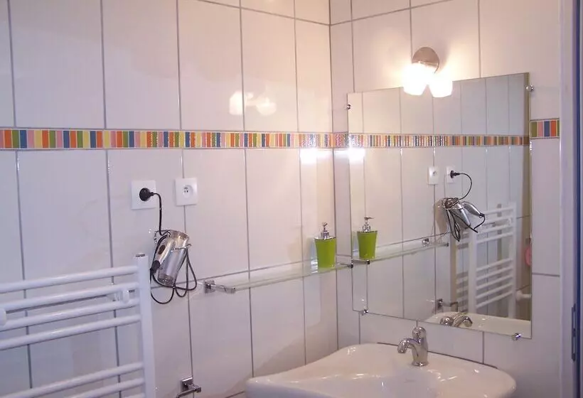 Aamiaismajoitus (B&B) Aux 4 Saisons