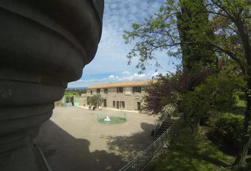 ベッドアンドブレックファースト Chambres Lou Castel