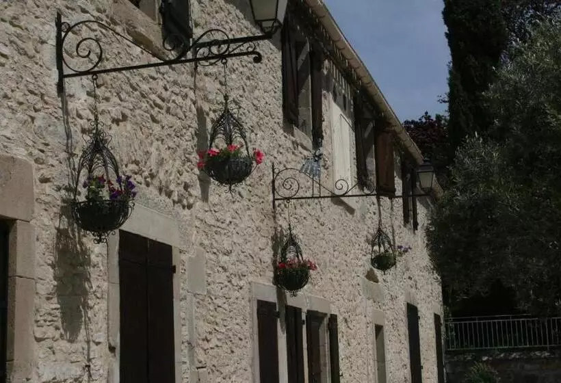 ベッドアンドブレックファースト Chambres Lou Castel