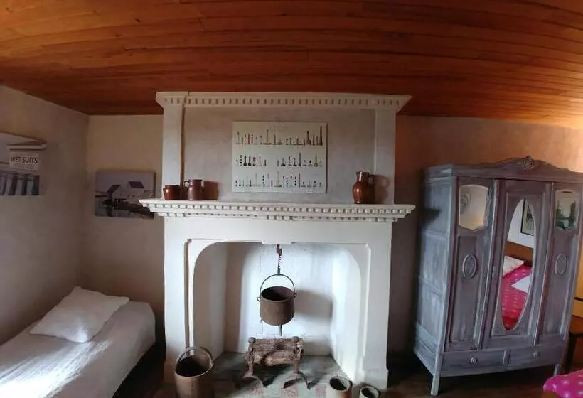 ベッドアンドブレックファースト Chambres D Hotes Manoir Le Cristal  Futuroscope à Petit Prix