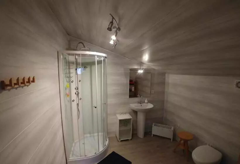 ベッドアンドブレックファースト Chambres D Hotes Manoir Le Cristal  Futuroscope à Petit Prix