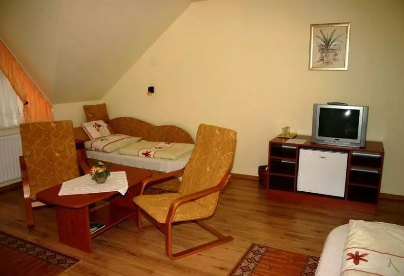 ベッドアンドブレックファースト Ludas Fogadó