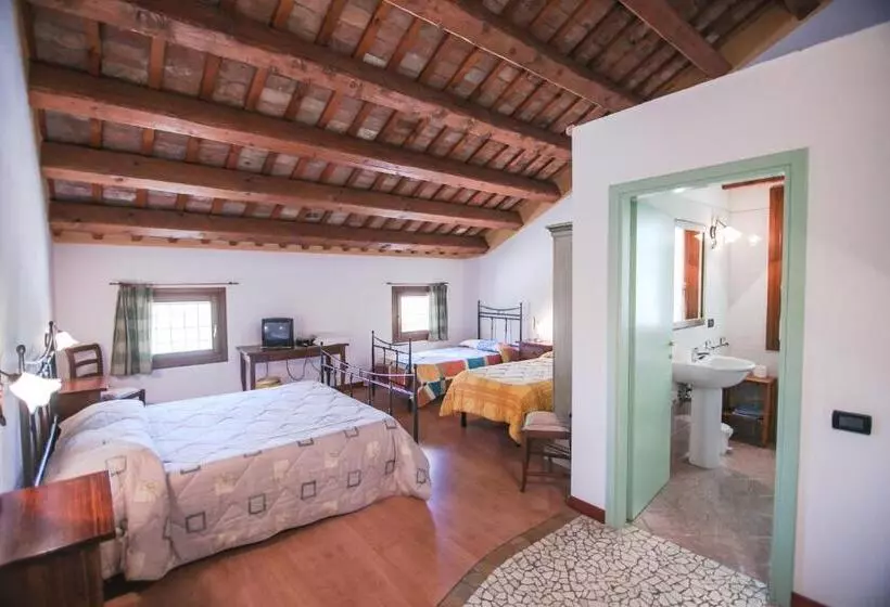 ホテル Agriturismo Principe Pio
