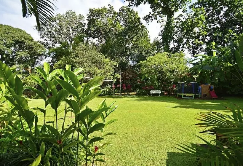 Hotelli Guacima Country Inn