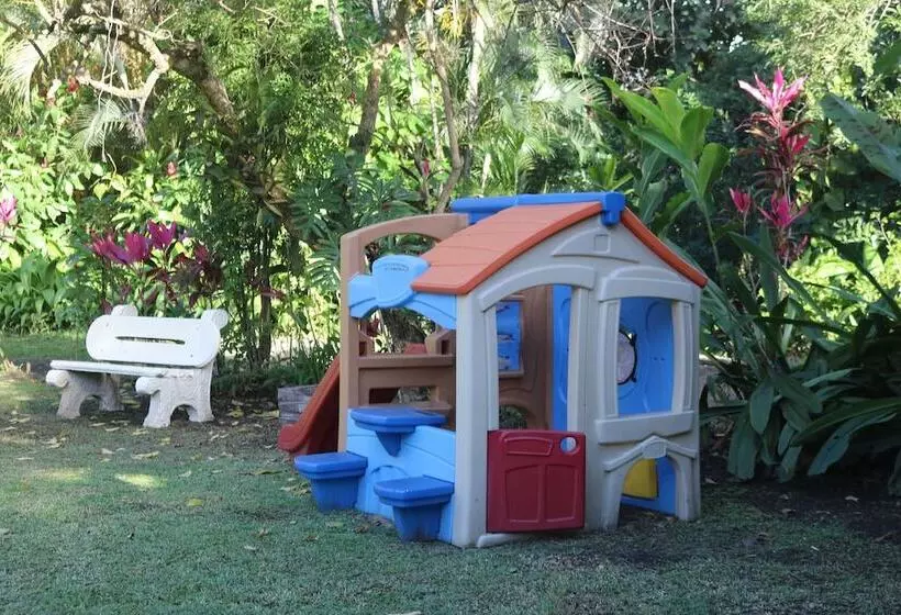 Hotelli Guacima Country Inn