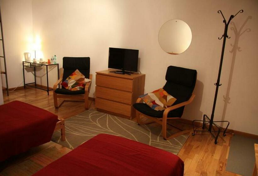 בית מלון כפרי Hôtel Les Charmilles De Mormal