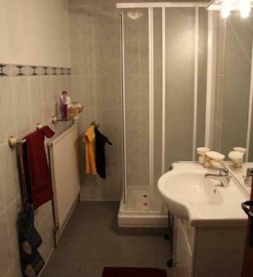 בית מלון כפרי Hôtel Les Charmilles De Mormal