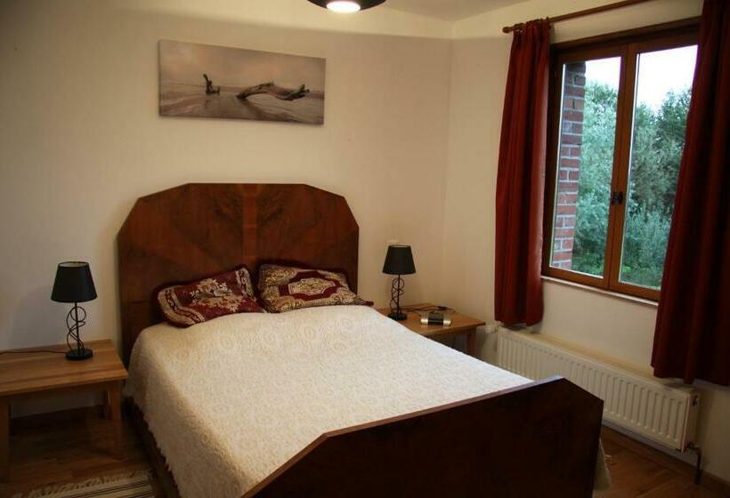 בית מלון כפרי Hôtel Les Charmilles De Mormal