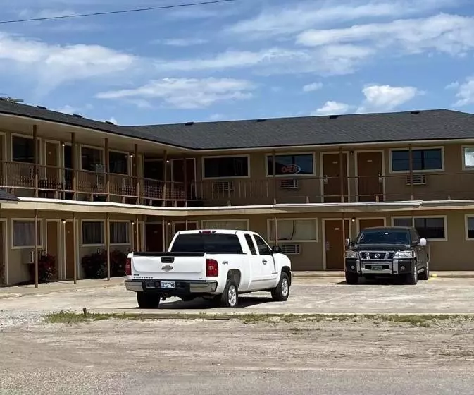 ホテル Oyo  Cyril Ok Us277