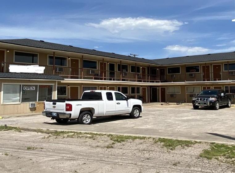 ホテル Oyo  Cyril Ok Us277