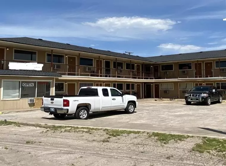 ホテル Oyo  Cyril Ok Us277