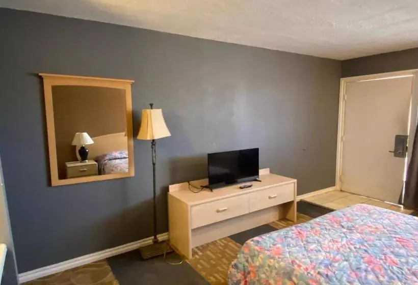 ホテル Oyo  Cyril Ok Us277