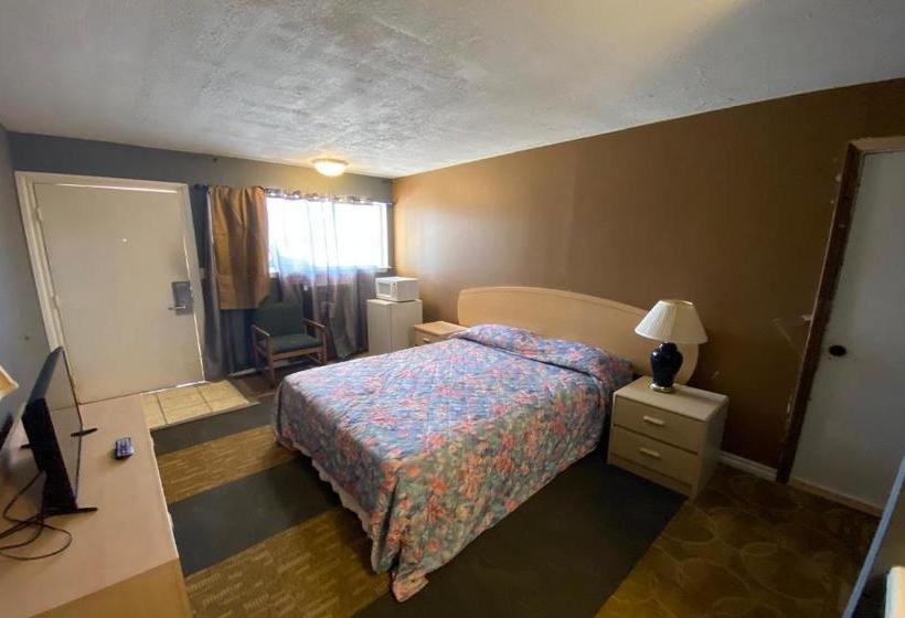 ホテル Oyo  Cyril Ok Us277