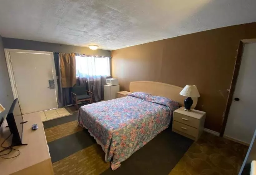 ホテル Oyo  Cyril Ok Us277