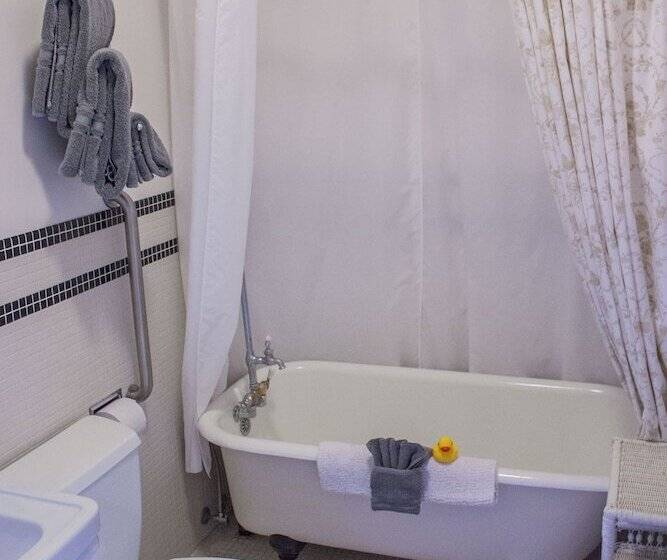 酒店 The Edenwild Boutique Inn