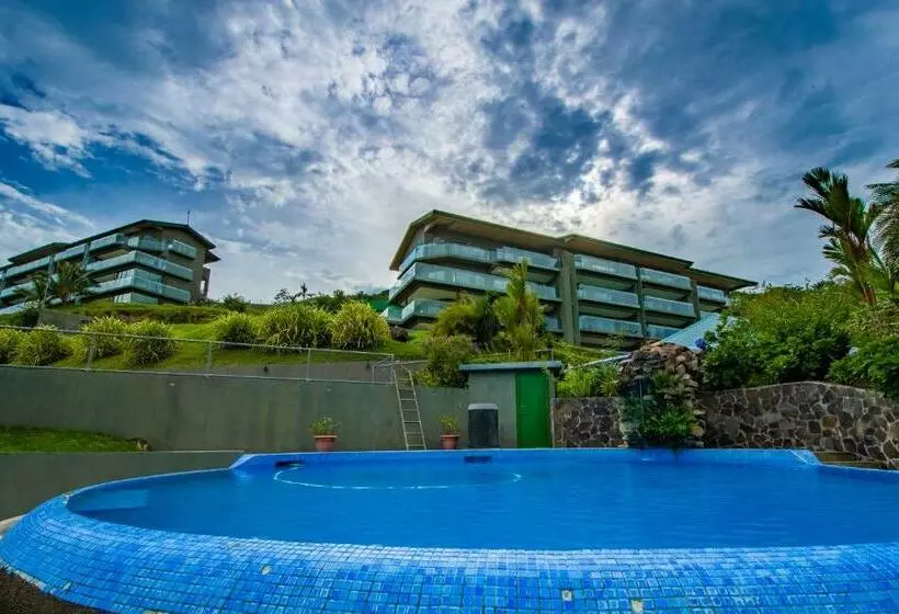 Lake Arenal Condos
