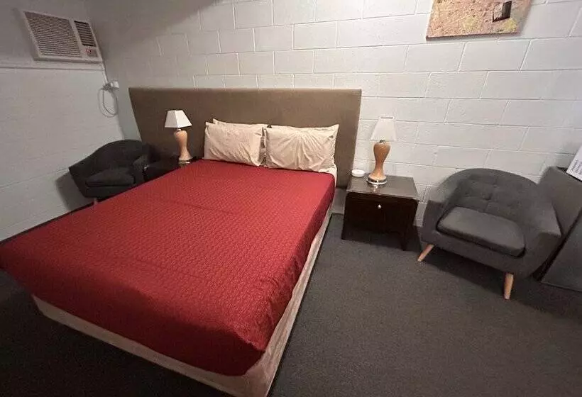 モーテル Warren Motor Inn