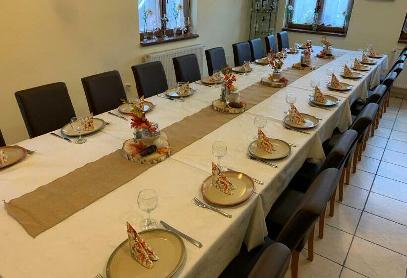 膳宿费 Bíbic Vendégházak