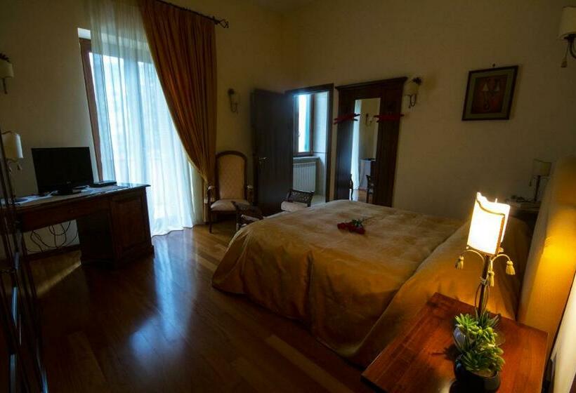 פנסיון Camere Al Borgo