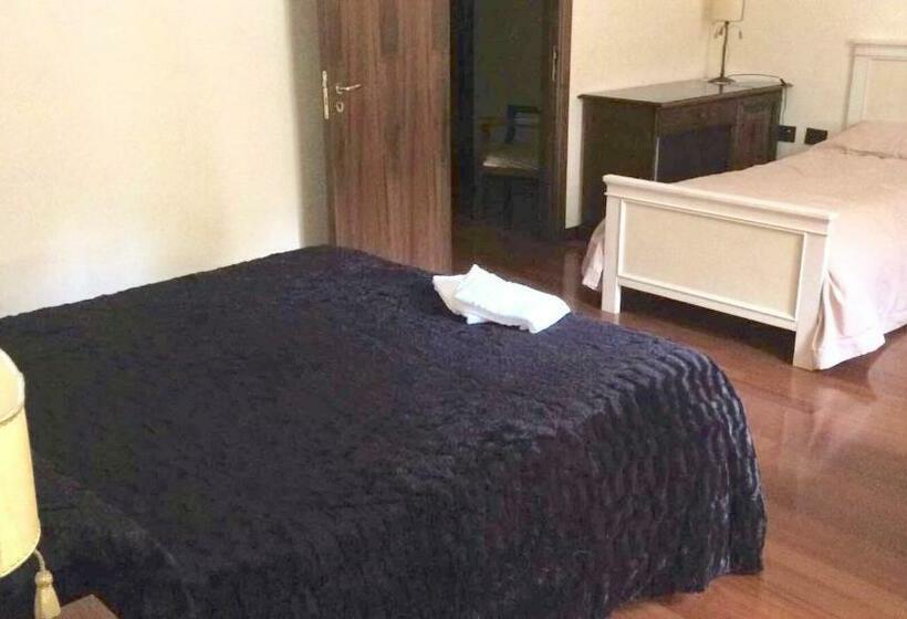 פנסיון Camere Al Borgo