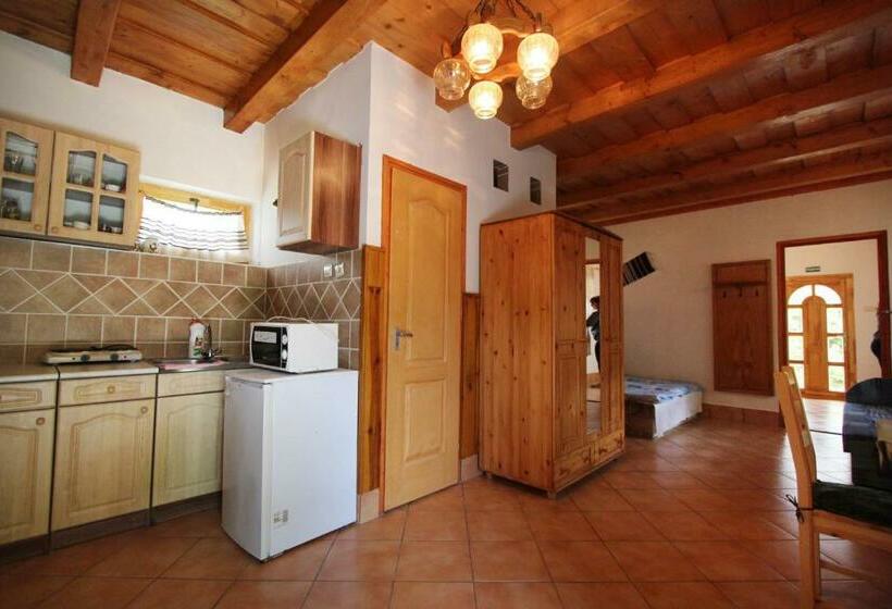 펜션 Cserhát Guesthouse