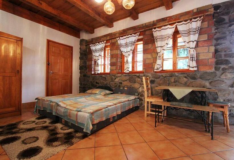 펜션 Cserhát Guesthouse