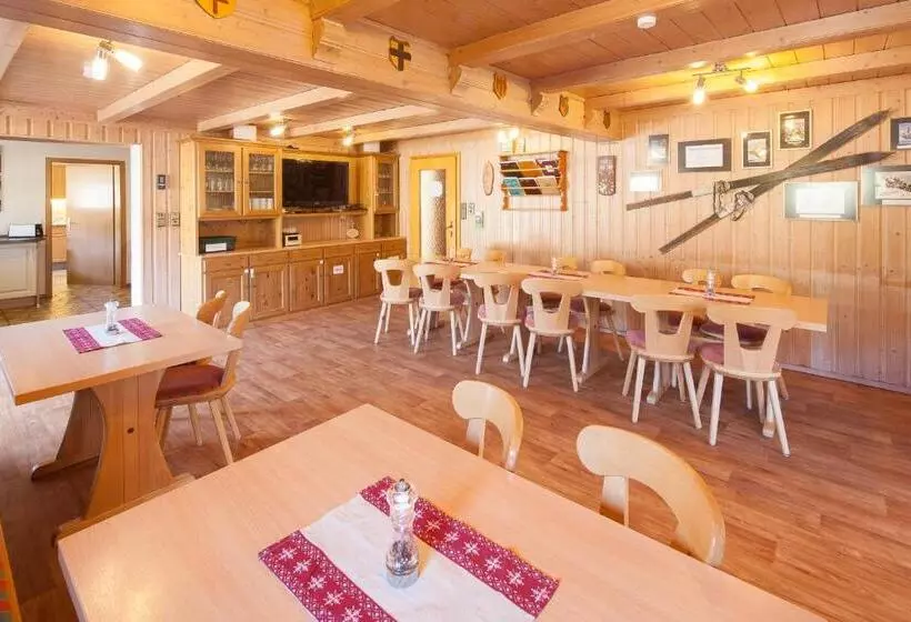 Majatalo Gästehaus Schlegel