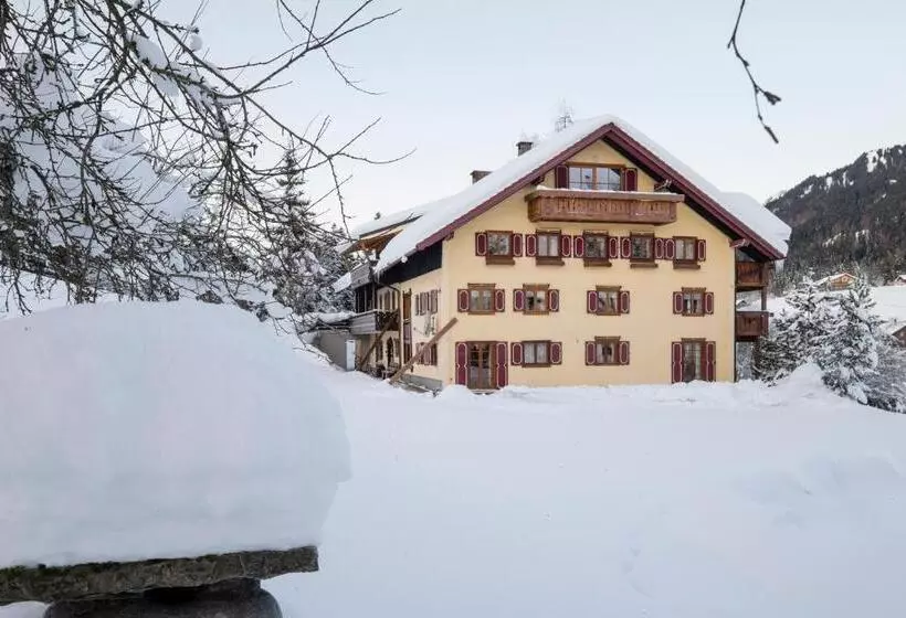 Majatalo Gästehaus Schlegel