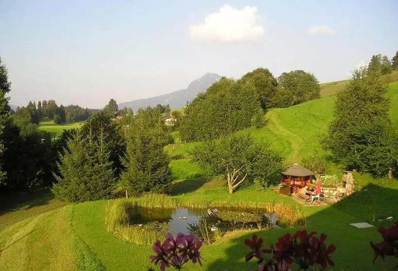 Majatalo Gästehaus Schlegel