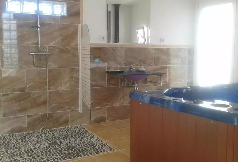 Pensión Isla   Couples Only