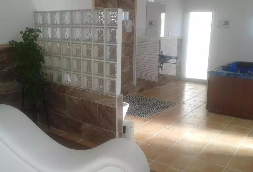 Pensión Isla   Couples Only