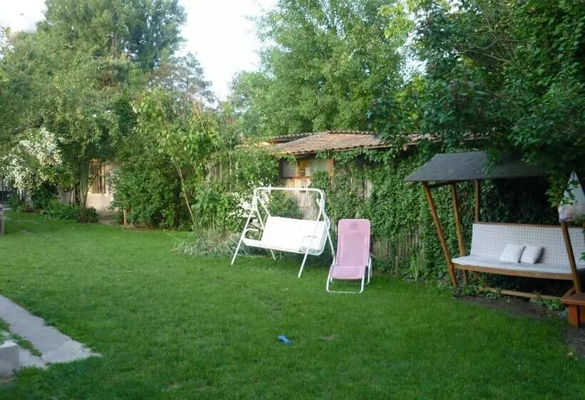 ペンション Vadregény Vendégház