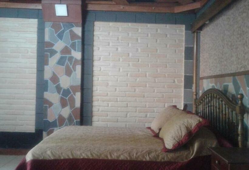 Puerta Del Sol Molina B&b