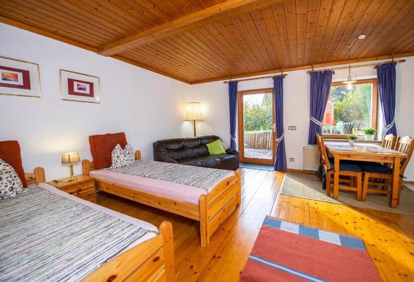 فندق صغير Ferienwohnungen Am Sonnenhang