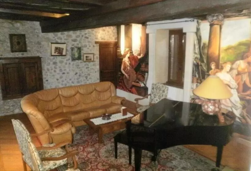 ベッドアンドブレックファースト La Maison D'euterpe