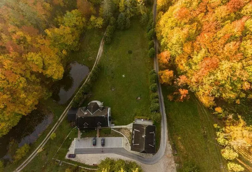 Aamiaismajoitus (B&B) Pénzpataki Vadászház