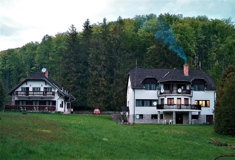 Aamiaismajoitus (B&B) Pénzpataki Vadászház