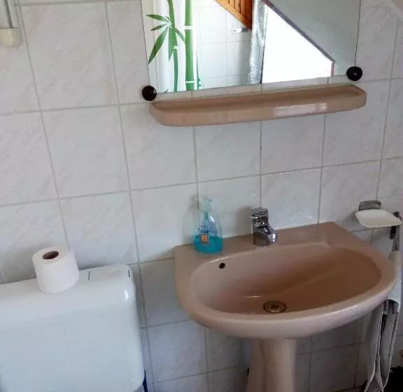 Aamiaismajoitus (B&B) Pénzpataki Vadászház